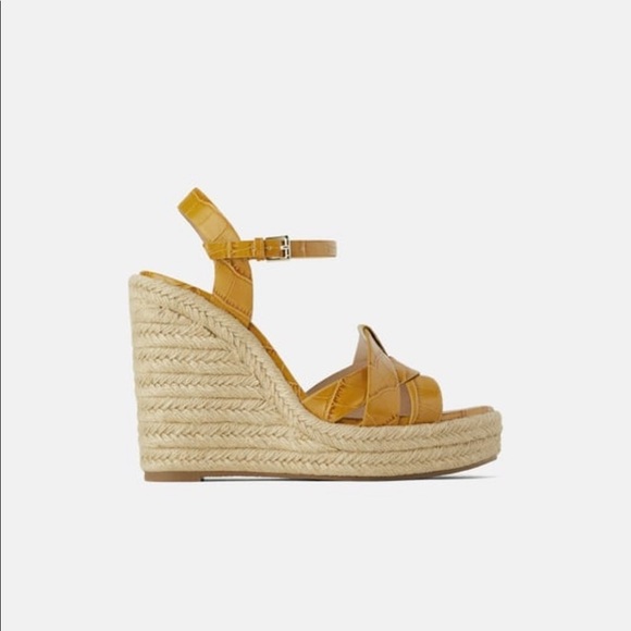ZARA BNWT Animal Embossed Wedges - Picture 3 of 6